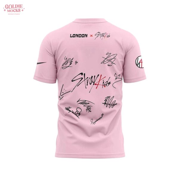 ATE Love London Show Stray Kids 2025 Signature Pink Shirt