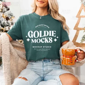 Green T-shirt Xmas Trendy Cozy Aesthetic Tee Green T-shirt Xmas Trendy Cozy Aesthetic Tee